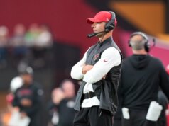 Espera-se que Gannon e Ossenfort retornem e escolham um novo QB