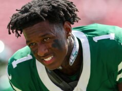 Colts trocam Daniel Jones por CB Saus Gardner