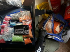 Três pacotes carregados com metanfetamina, MDMA e Xanax