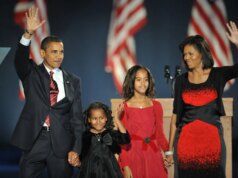 Em 4 de novembro, Obama conquistou a presidência em uma eleição histórica