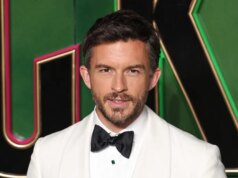 A estrela de ‘Wicked’ Jonathan Bailey é coroada como o homem mais sexy do mundo – The Mercury News