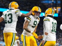 Packers venceram Lions para abrir o Dia de Ação de Graças atrás dos 4 TDs de Jordan Love