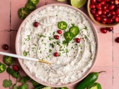 Molho de cranberry jalapeño rico em proteínas e sem glúten