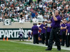 O estado de Michigan deve contratar Pat Fitzgerald como seu próximo técnico de futebol