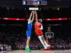 Amen Thompson marcou 27 pontos, o melhor da temporada, levando o Rockets à quarta vitória consecutiva