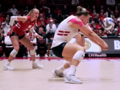 Varreduras de vôlei de Wisconsin classificaram o rival Minnesota com facilidade