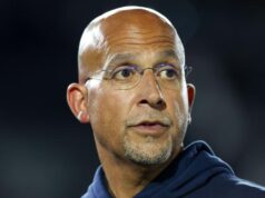 Auburn supostamente abordou James Franklin com dez candidatos a treinador