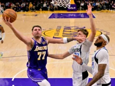 Luka Doncic, do Lakers, mostra coisas de MVP contra o Mavericks no primeiro encontro com Cooper Flag