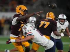 Arizona força 5 reviravoltas e acaba com as 12 grandes esperanças de repetição do título do rival Arizona State com vitória por 23-7