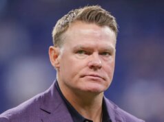 O GM da Colts, Chris Ballard, faz declaração pública sobre o mega-acordo do prazo de negociação da Sauce Gardner