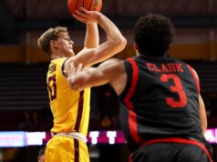 Niko Medved estreia enquanto Minnesota Gophers derrota Gardner-Webb Bulldogs por 87-60