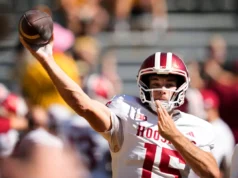 Fernando Mendoza, de Indiana, junta-se a Davey O’Brien como melhor QB do país em outro grande prêmio