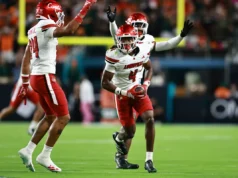 Chris Brunson assinou com Louisville Football