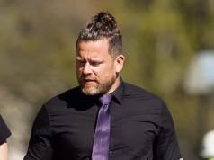 Operador de CCTV da polícia ‘monstro’ que usou câmeras de vigilância em campanha de perseguição poupou a prisão – mas a punição foi marcada como ‘chute nos dentes’ para a vítima