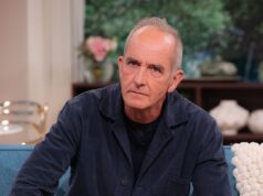 A propriedade do rei Charles em Poundbury foi considerada ‘insuportável’ pelo grande astro do design Kevin McCloud – quando ele declara que as casas ‘não são para mim’