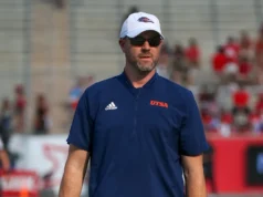 O futebol de Kentucky encontrou seu novo coordenador ofensivo em Justin Burke