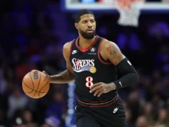 Paul George está se tornando um pau para toda obra para os Sixers na quadra