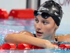 Summer McIntosh nada o segundo melhor tempo da história nos 400m livres