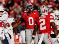 Cowboys escolhem Buckeyes consecutivamente no novo draft simulado de 2026