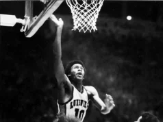 A camisa de Junior Bridgeman é aposentada pelo basquete de Louisville