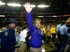 Nick Saban influenciou Lane Kiffin a se tornar o técnico de futebol da LSU