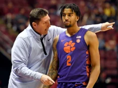 Clemson evitou uma grande reviravolta contra Mercer após uma recuperação no segundo tempo