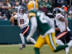 Caleb Williams não está jogando o seu melhor, mas mostra maturidade