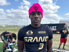 Oregon contrata WR Jalen Lott de 5 estrelas