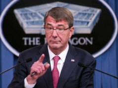 Em 3 de dezembro, os militares dos EUA abriram todos os empregos para mulheres