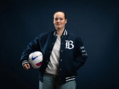 Bay FC nomeou a treinadora Emma Coates, ex-técnica da Inglaterra Sub-23