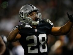 A polícia de Oakland diz que o público não pode ver o vídeo que mostra como o ex-jogador da NFL Doug Martin morreu durante uma prisão