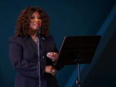 Um ano depois de deixar o cargo, Pamela Price anunciou nova campanha para promotora distrital