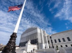 Suprema Corte decidirá que a ordem de cidadania de primogenitura de Trump viola a Constituição – The Mercury News