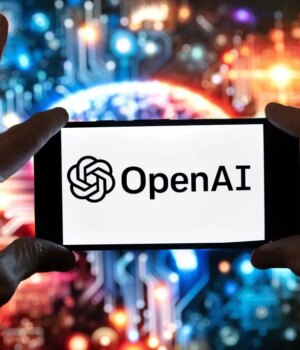 OpenAI-Chief_Revenue_Officer_83141_7dd480-1.jpg
