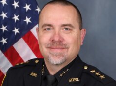 Timothy Simmons foi nomeado o novo chefe de polícia