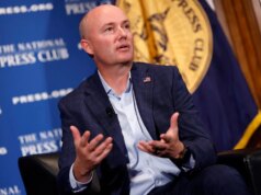 O governador de Utah, Spencer Cox, fez um apelo aos arquitetos americanos, não aos incendiários