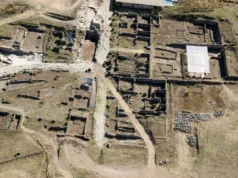 Uma monumental bacia romana, escondida há 2.000 anos, foi descoberta perto de Roma