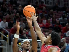 O basquete de Louisville pode estar na camada inferior dos candidatos ao título da NCAA