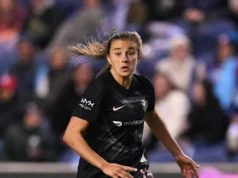 Nelly Martin estendeu seu contrato com Angel City FC até 2027