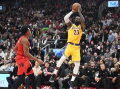 A incrível seqüência de 10 pontos de LeBron James termina após 1.297 jogos e quase 19 anos