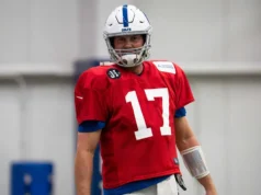 Os Colts contrataram Philip Rivers para o elenco de 53 jogadores