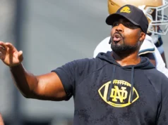 O futebol de Notre Dame está prestes a perder outro treinador adjunto?