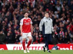 A estrela do Arsenal, Declan Rice, insiste que estará disponível para enfrentar o Aston Villa no sábado