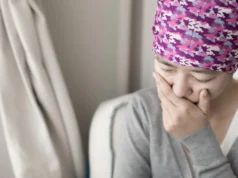 Os médicos estão vendo câncer de mama mais agressivo em mulheres mais jovens do que o esperado