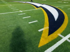 Os Chargers contratam Chris O’Leary como próximo coordenador defensivo, trazendo-o de volta após uma passagem pelo Western Michigan