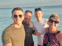 Eu sabia que meu marido tinha Alzheimer aos 50 anos, mas ninguém acreditou em mim – em vez disso, disseram que eu estava na menopausa.