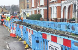 Oferta de resgate de caçador de ratos para provedor de banda larga de Londres em dívidas de £ 300 milhões, já que cabos de fibra óptica mordidos por ratos custam muito para consertar