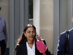 Mulher que herdou a maior parte da fortuna de £ 600.000 do pai depois de excluir sua irmã ‘mal-humorada’ do testamento perde amarga disputa judicial