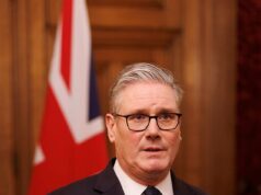 Sturmer rejeitou as exigências dos deputados trabalhistas para reconsiderar a proibição do rival Andy Burnham de concorrer às eleições suplementares – depois de o líder do conselho ter dito que não seria candidato.