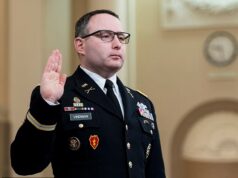 Denunciante do impeachment lança campanha para o Senado no estado natal de Trump: ‘Nosso país está um caos’